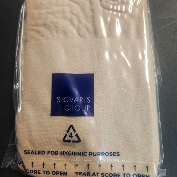 SIGVARIS Medical Graduated Compression Sheer Hosiery Size D See Chart. - Picture 4 of 6